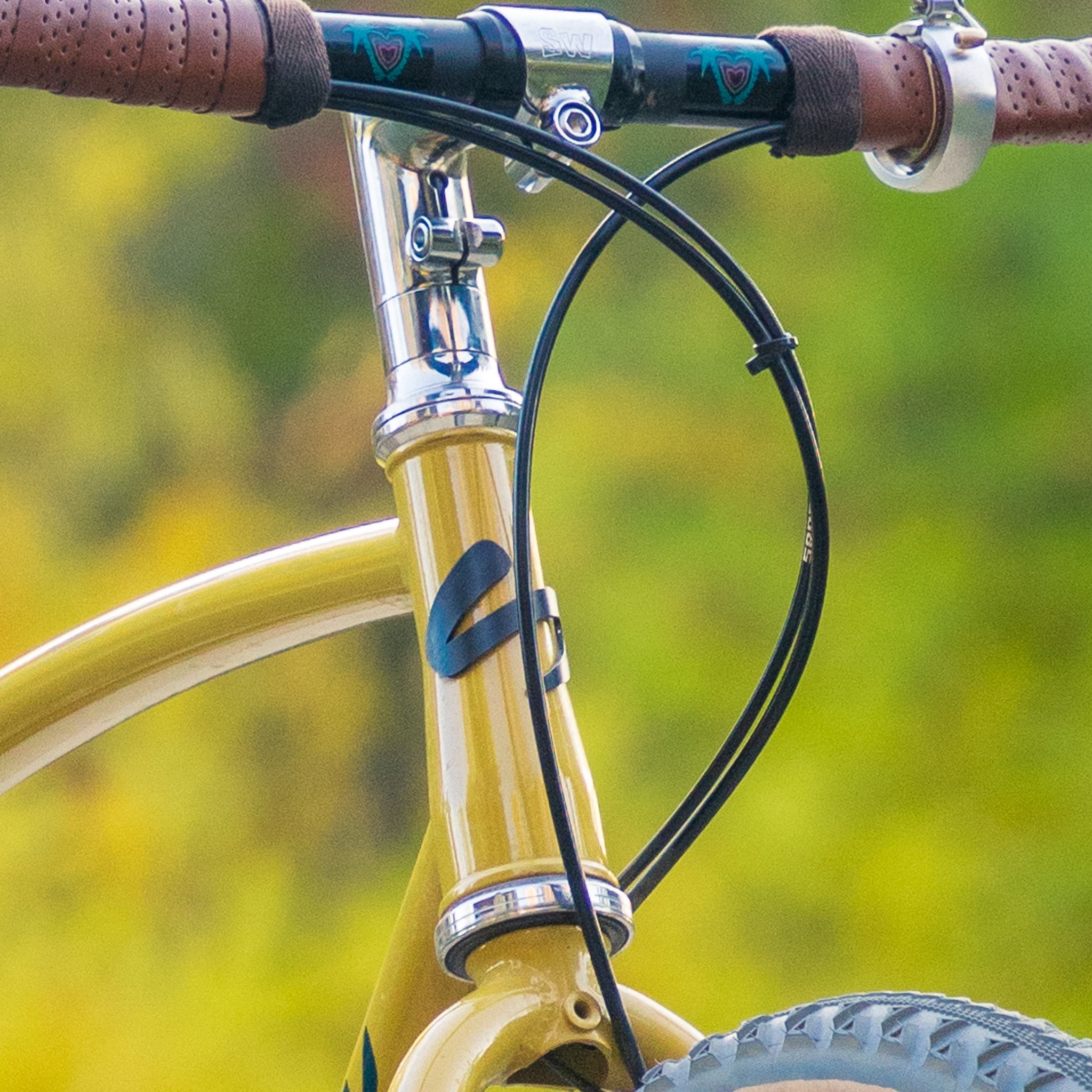 White Industries Headset For the Super Something or PBJ (1-1/8" crown Race)